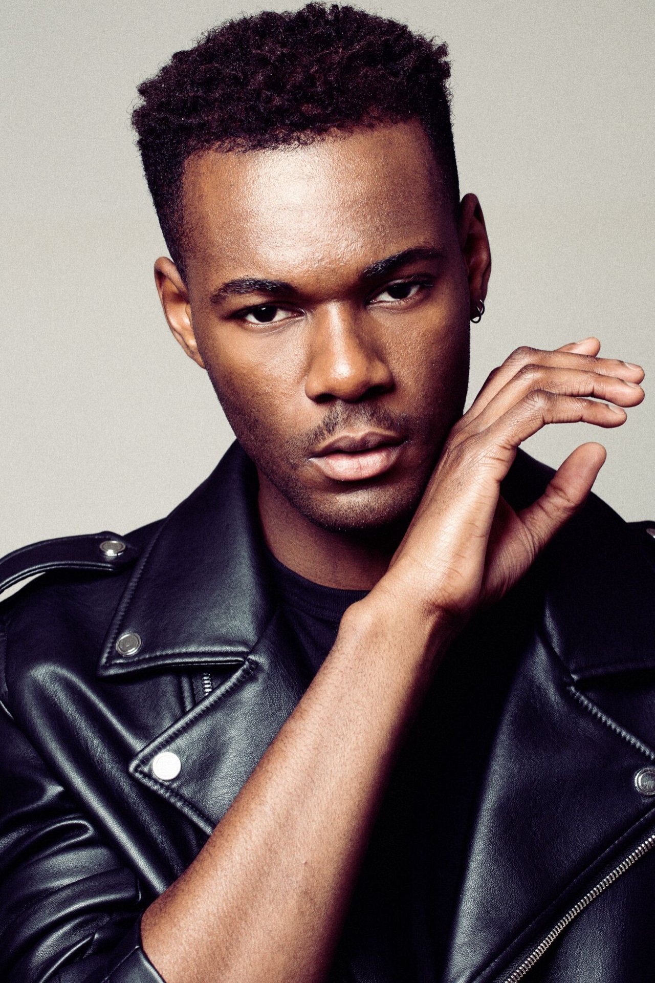 Bryan, model in Paris — picture 1