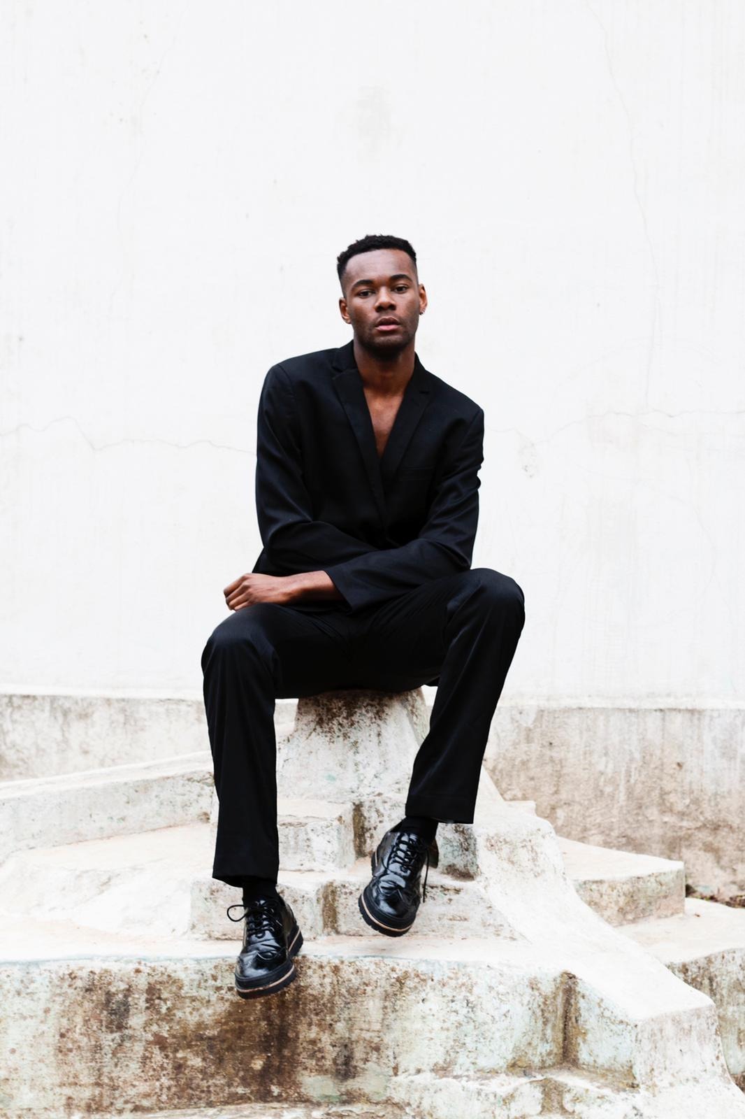 Bryan, model in Paris — picture 12