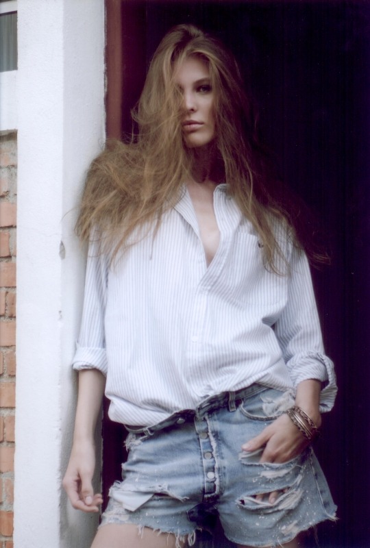 Kasia, model in Paris — picture 8