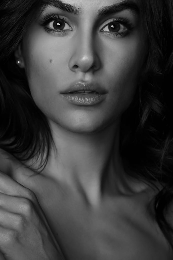 Carola, model in Milan — picture 15
