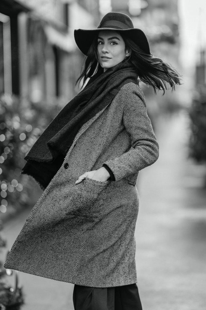 Carola, model in Milan — picture 32