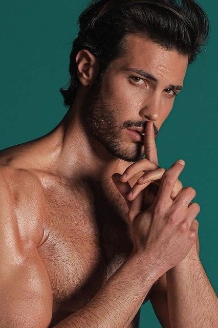 Simone, model in Milan — picture 22