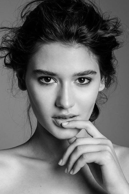 Kseniya, model in Paris — picture 13