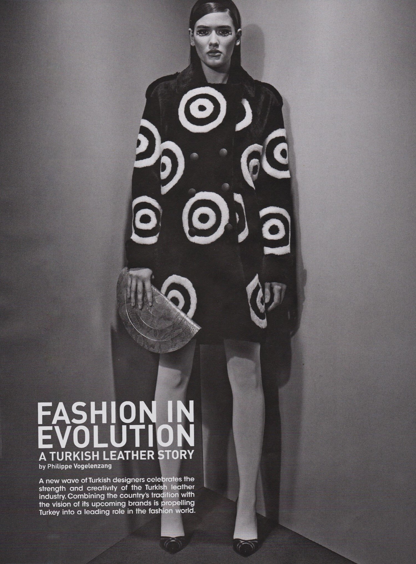 Kseniya, model in Paris — picture 15