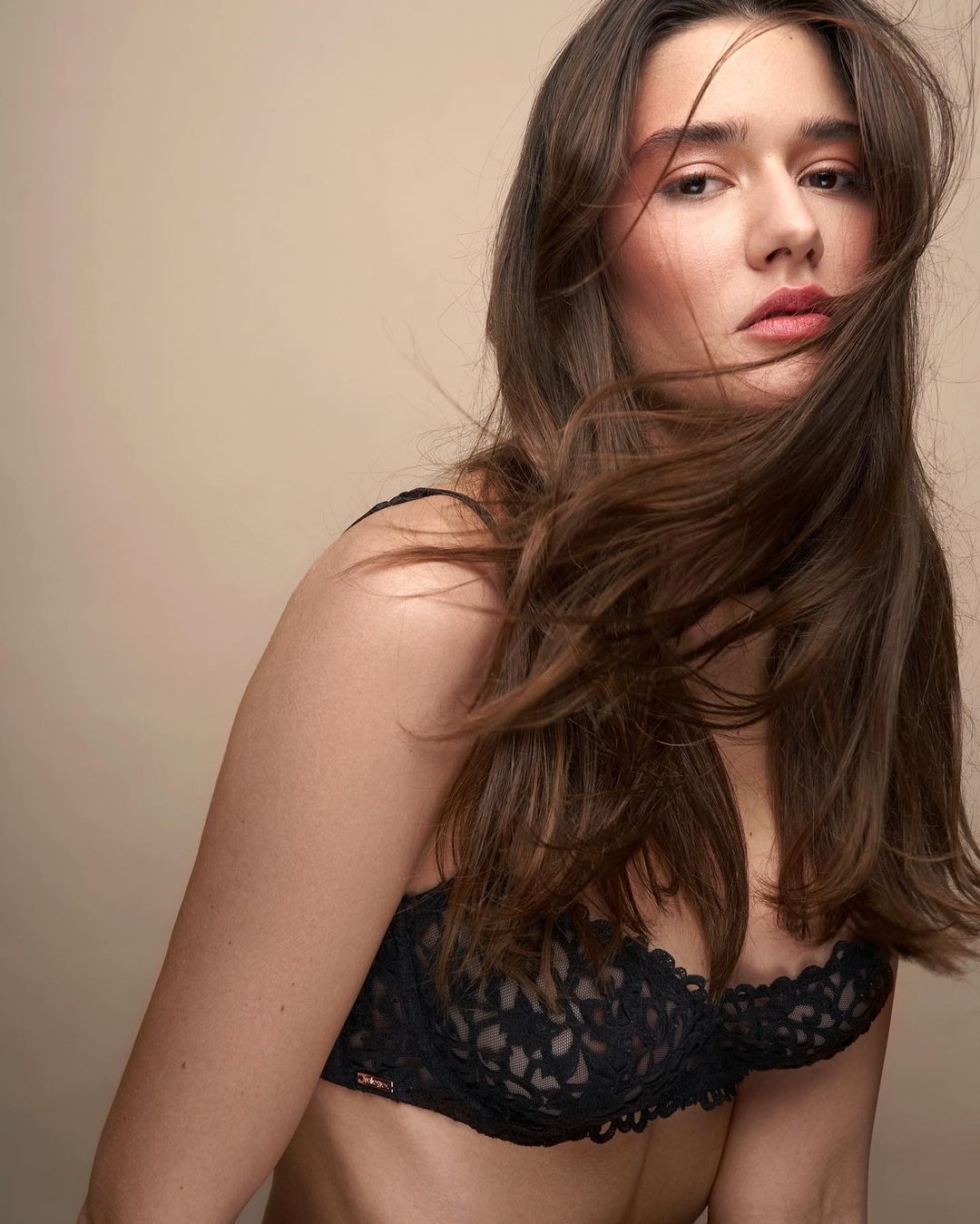 Kseniya, model in Paris — picture 21