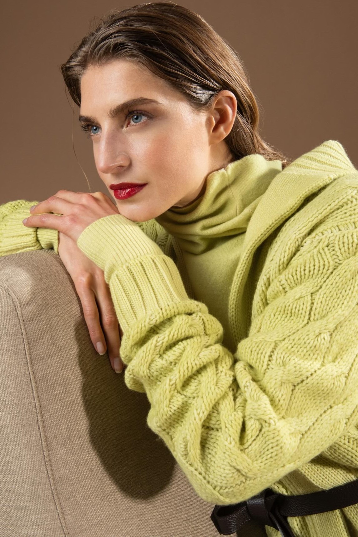 Shari, model in Milan — picture 21