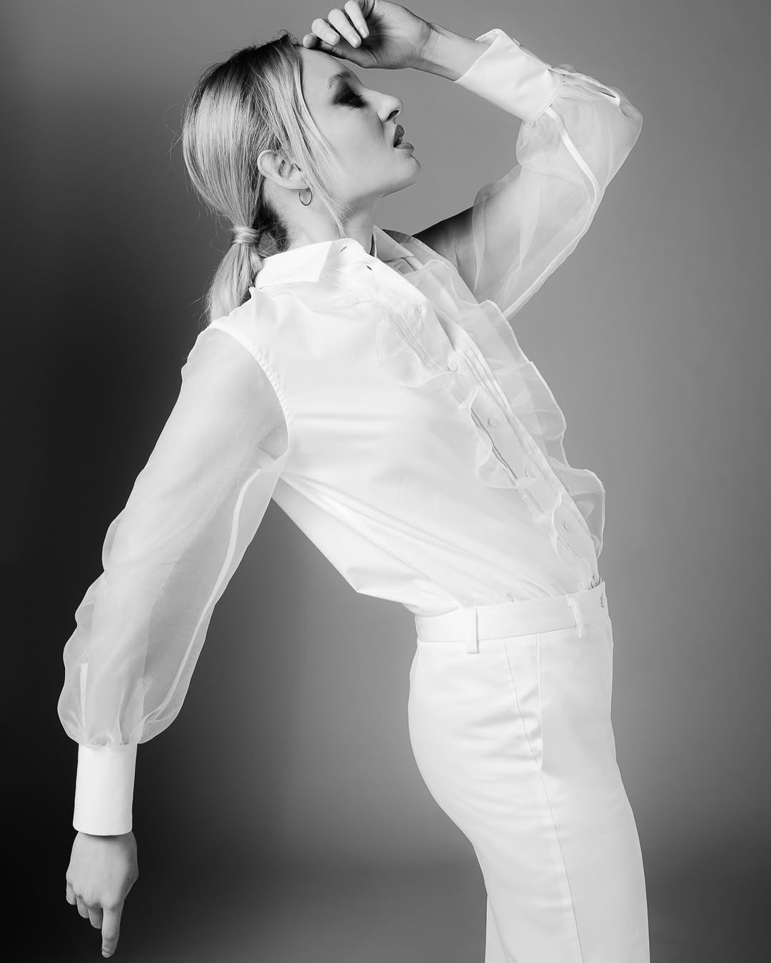 Chiara, model in Milan — picture 6