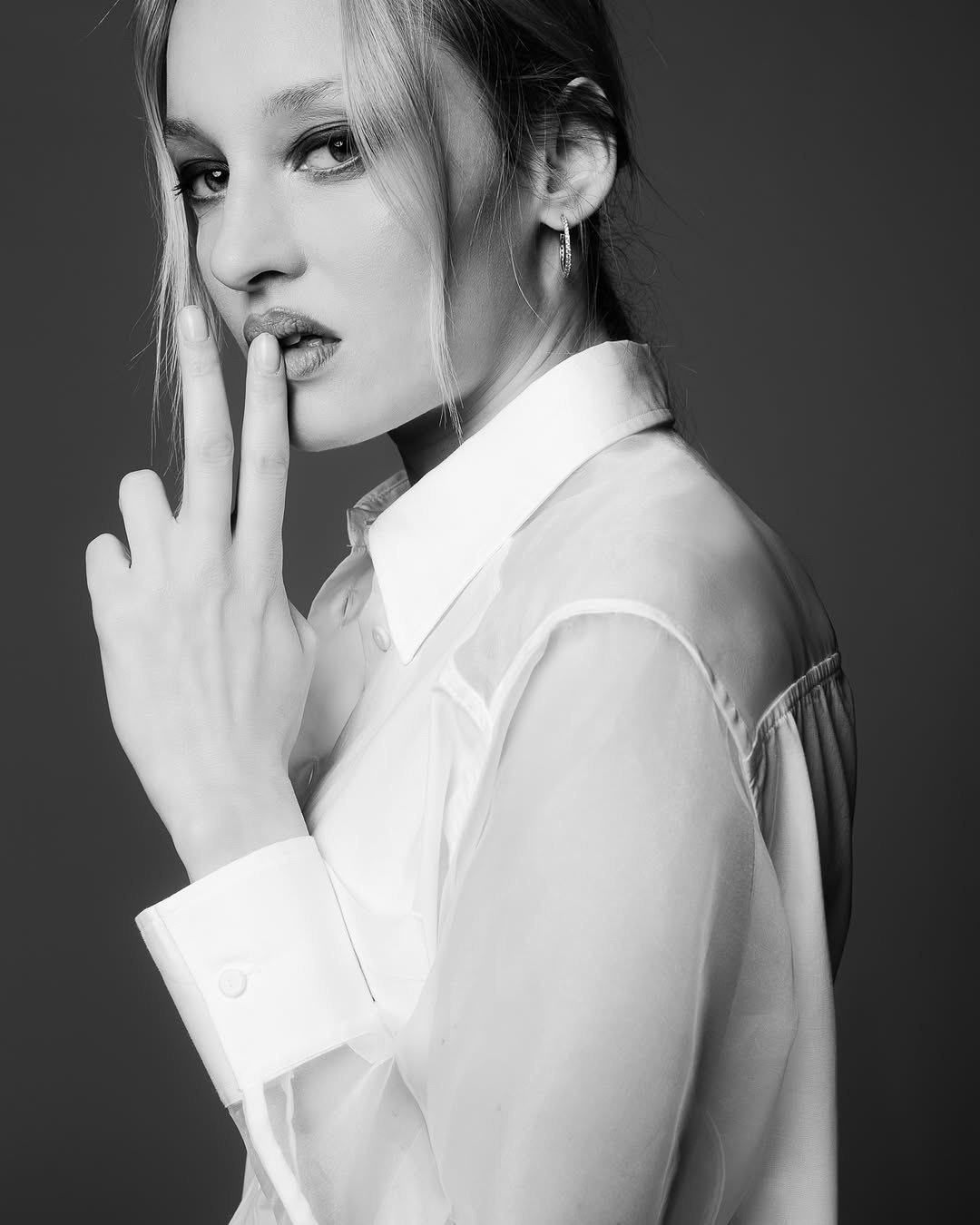 Chiara, model in Milan — picture 7