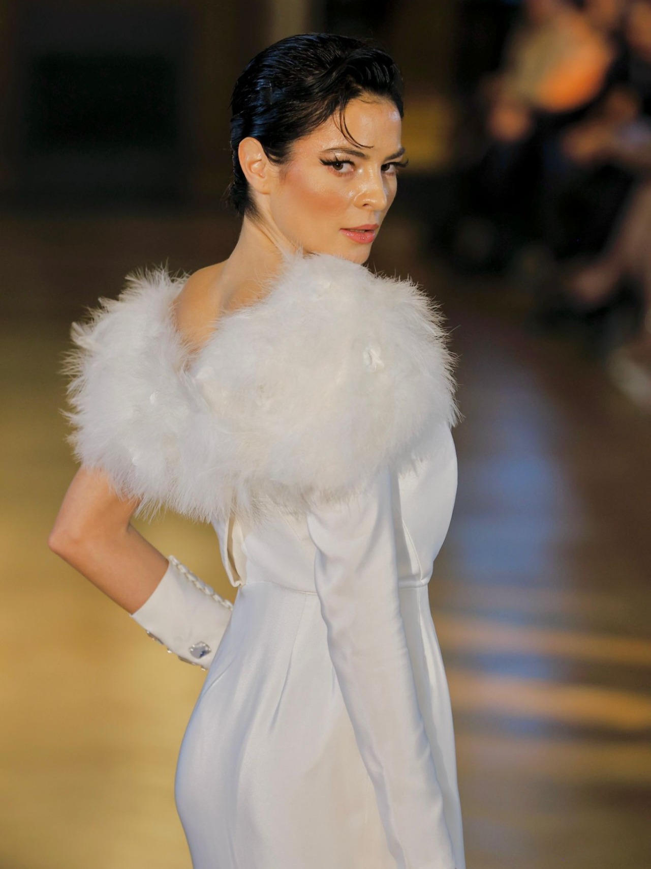 Iulia, model in Milan — picture 2