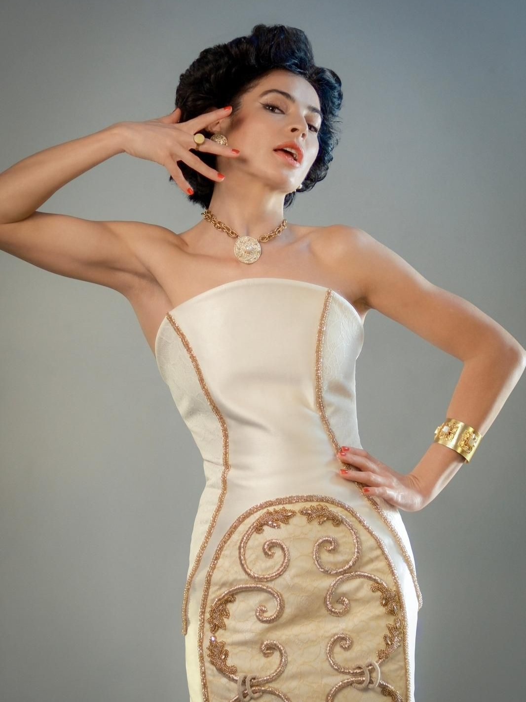 Iulia, model in Milan — picture 3