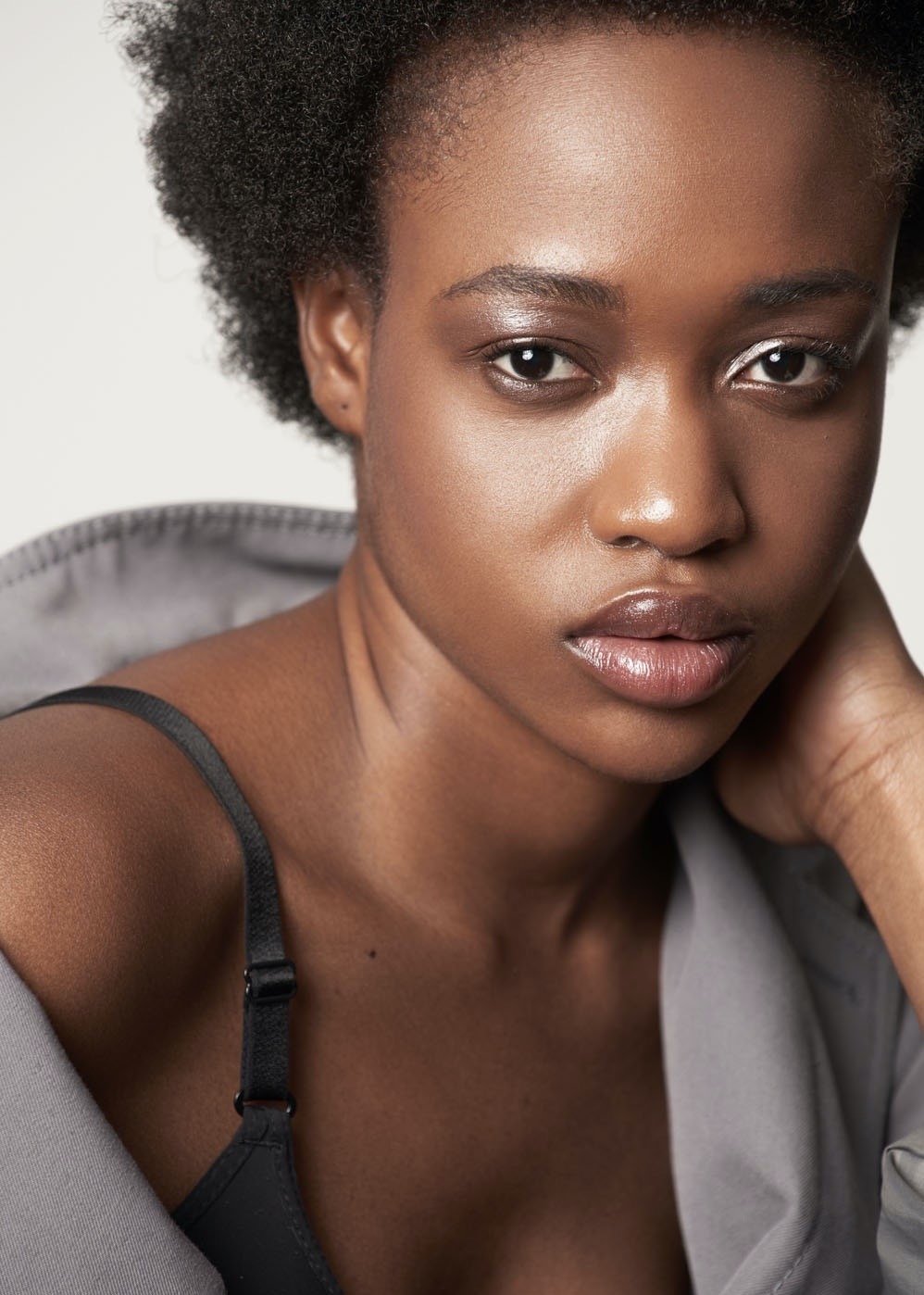 Lauris, model in Paris — picture 3