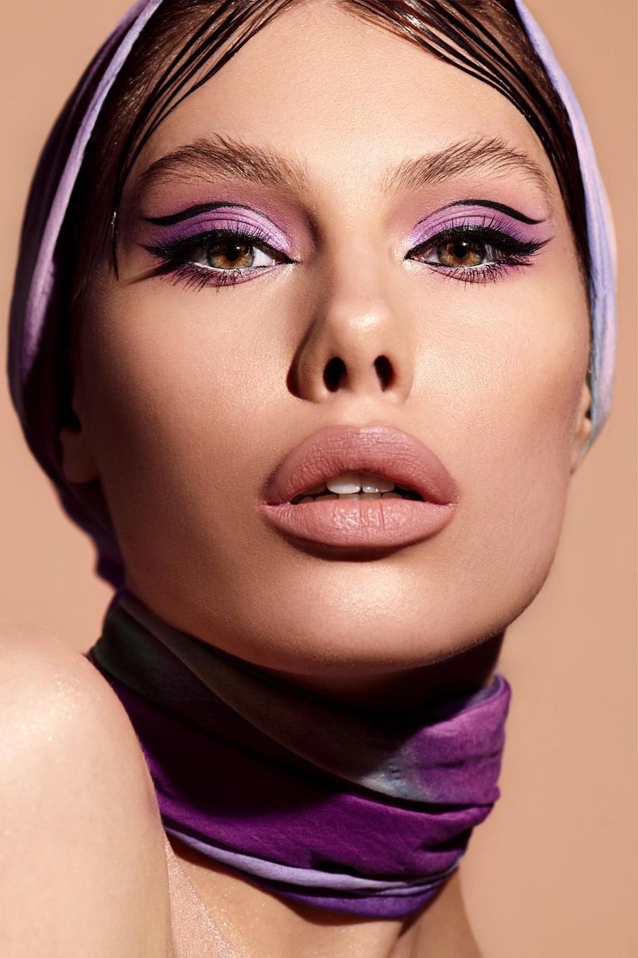 Alaska, model in Milan — picture 12