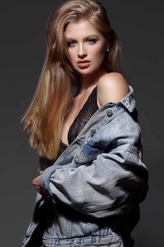 ALINA, model in Milan — picture 21