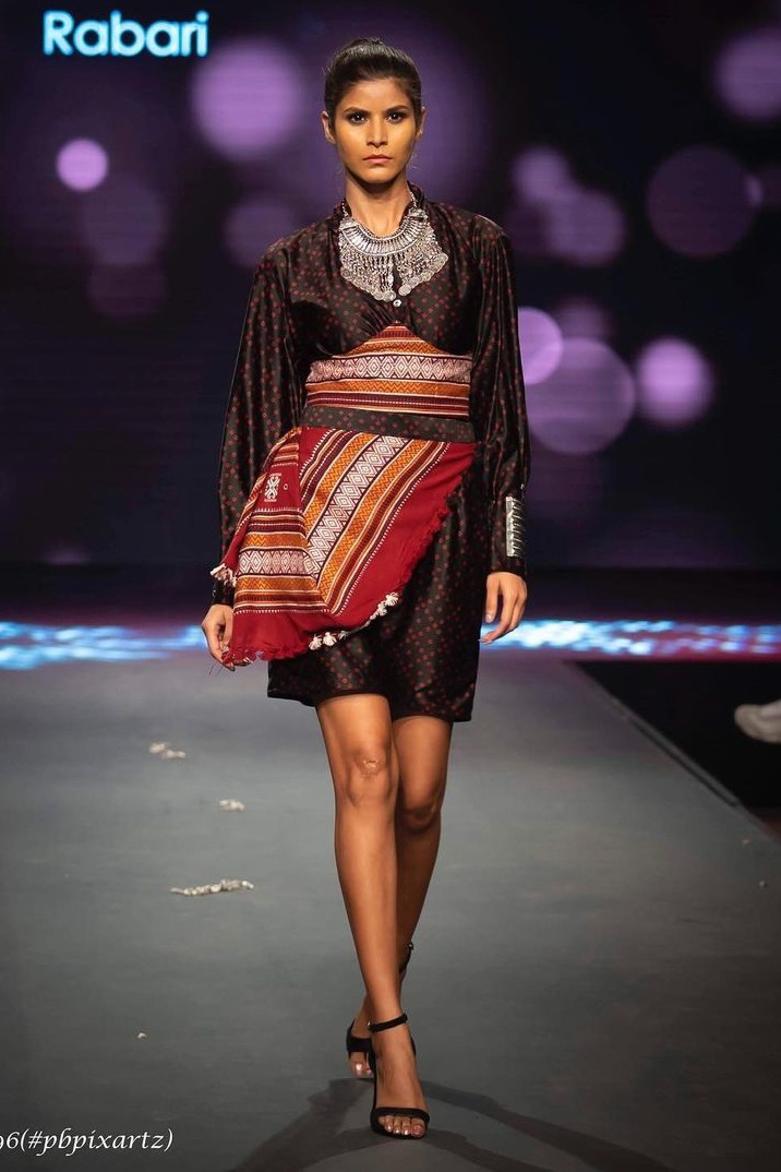 UPASANA, model in Milan — picture 34