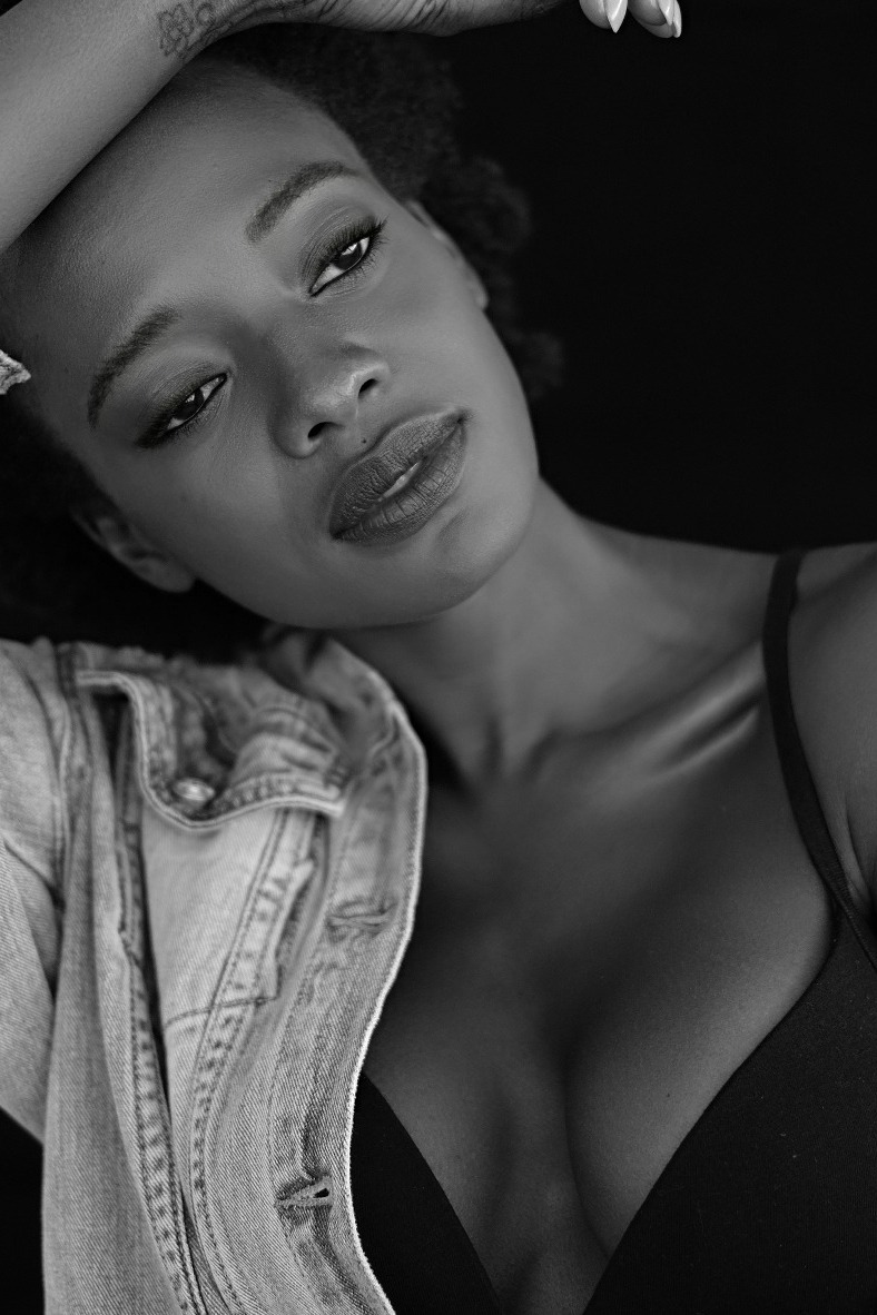 MAYA, model in Milan — picture 4
