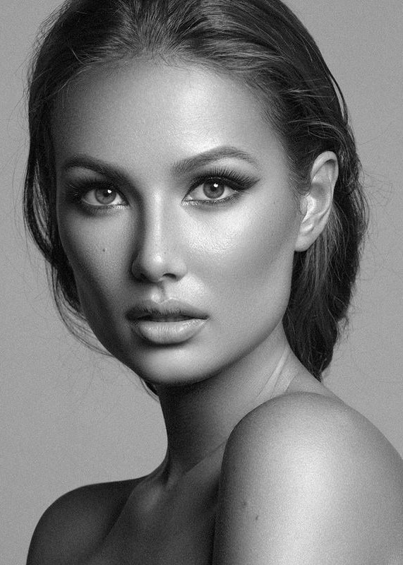 ARINA, model in Milan — picture 16
