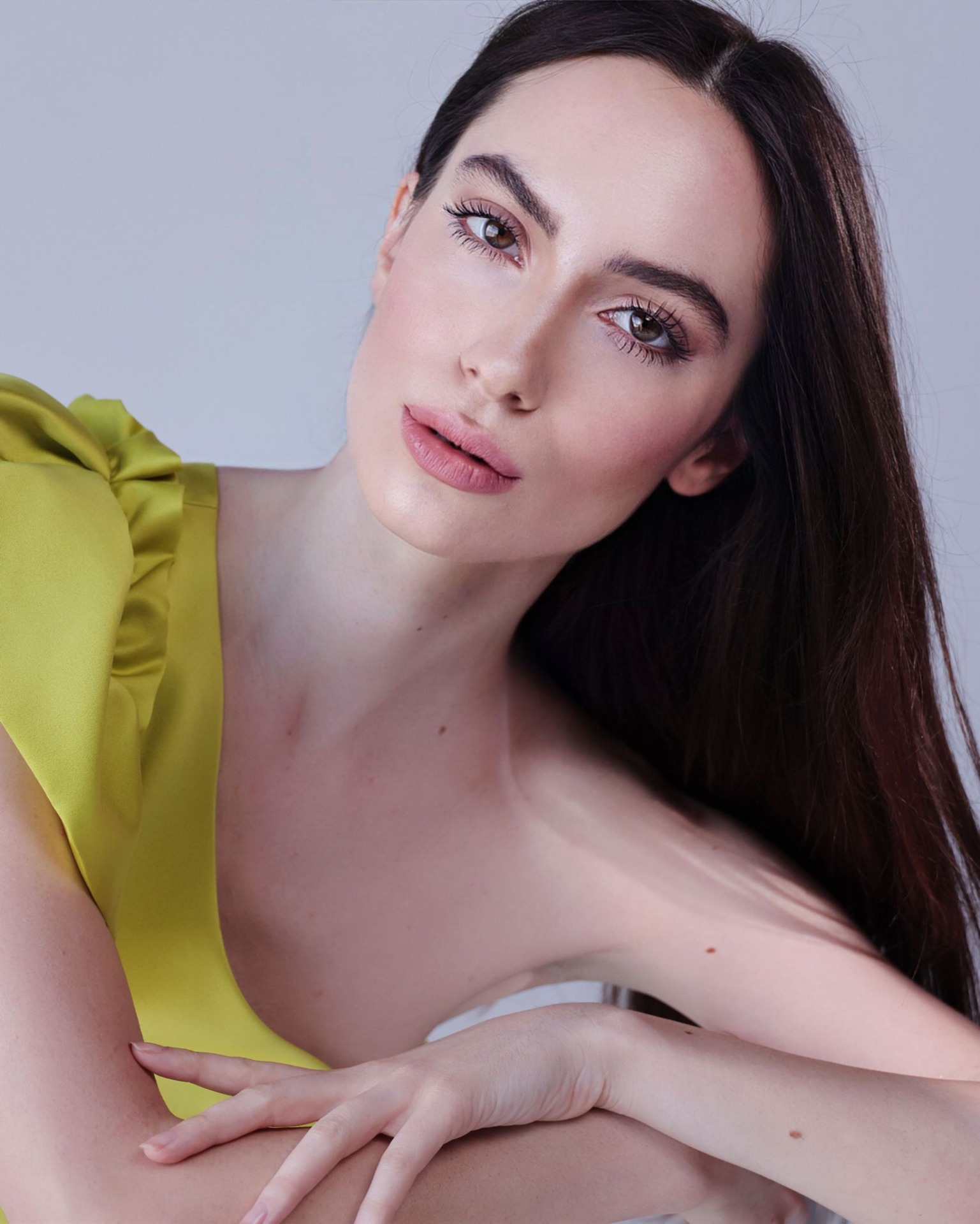 Alessia, model in Milan — picture 2