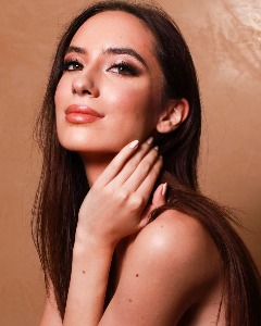 Alessia, model in Milan