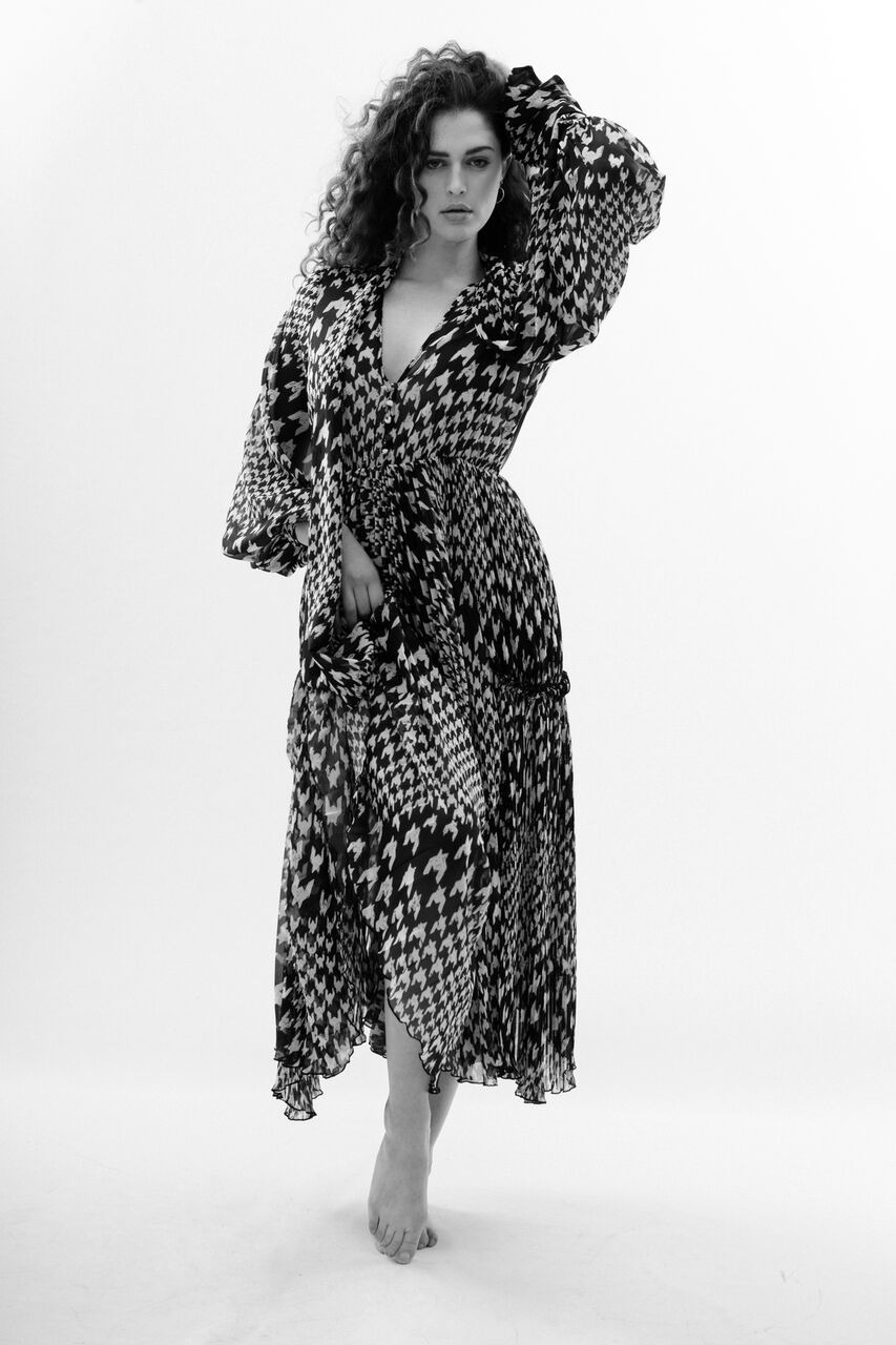 Emiliana, model in Milan — picture 3