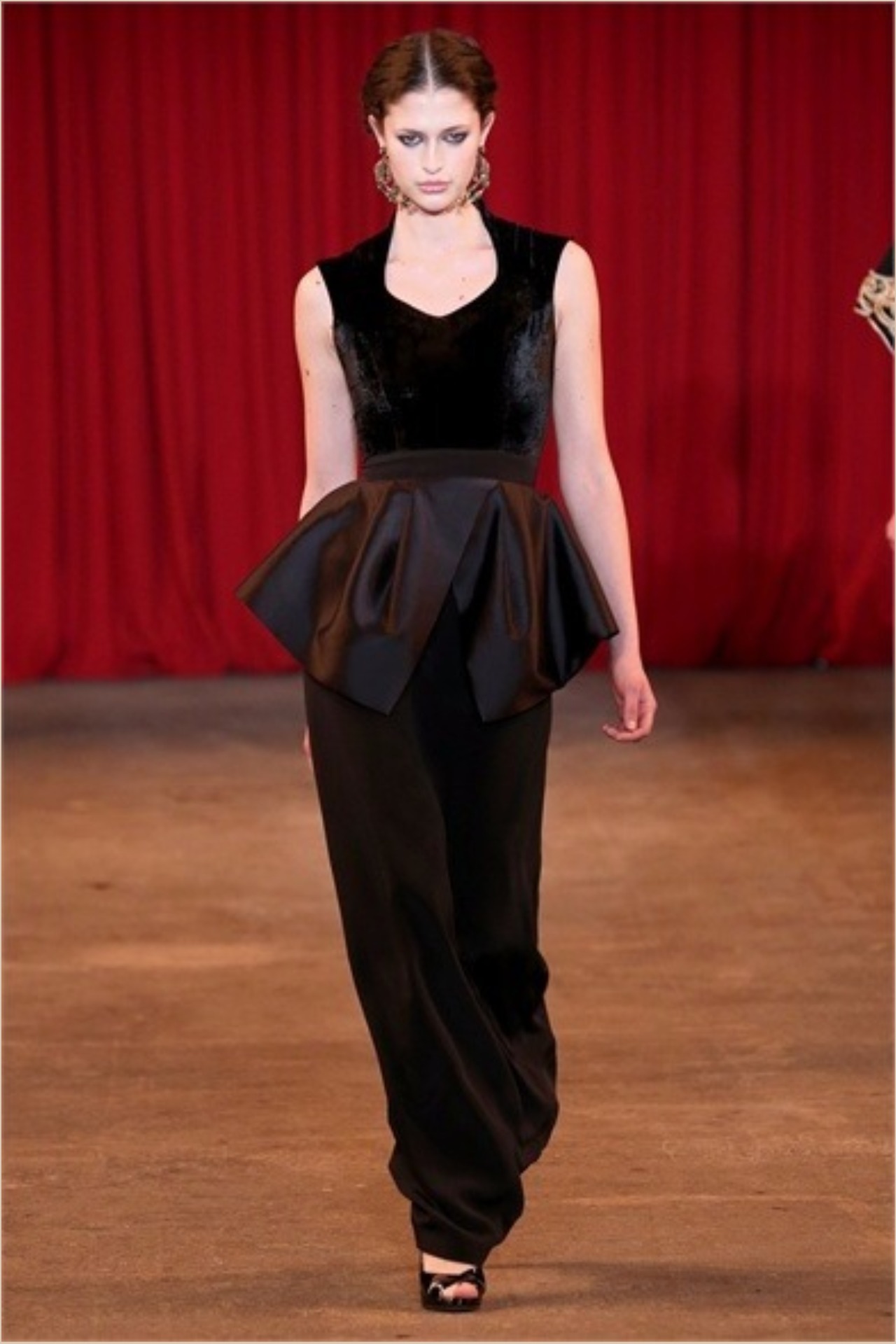 Emiliana, model in Milan — picture 12