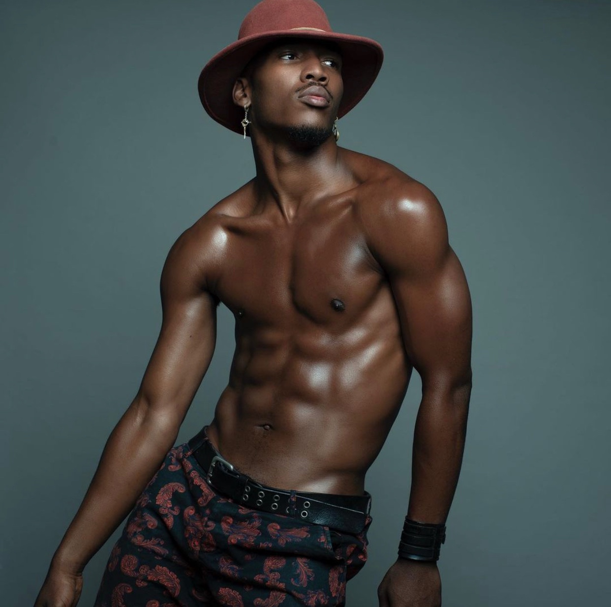 Mickael, model in Paris — picture 7