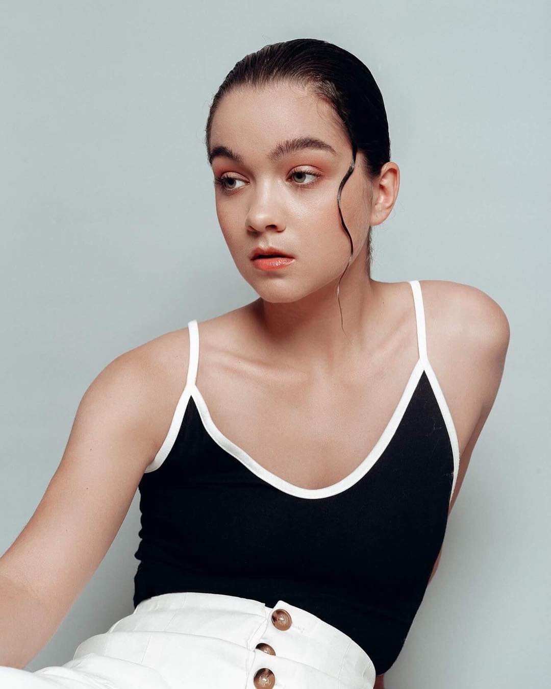 Indya, model in Paris — picture 9