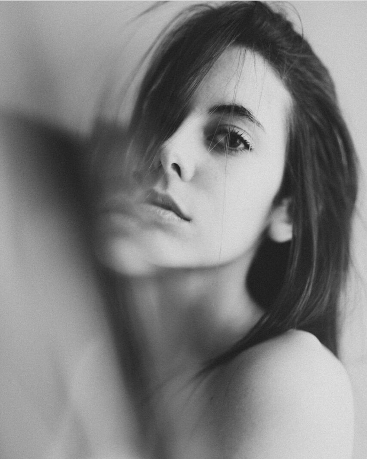 Anaïs, model in Paris — picture 3