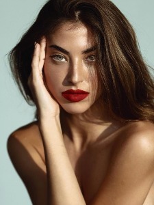 Ainhoa, model in Milan