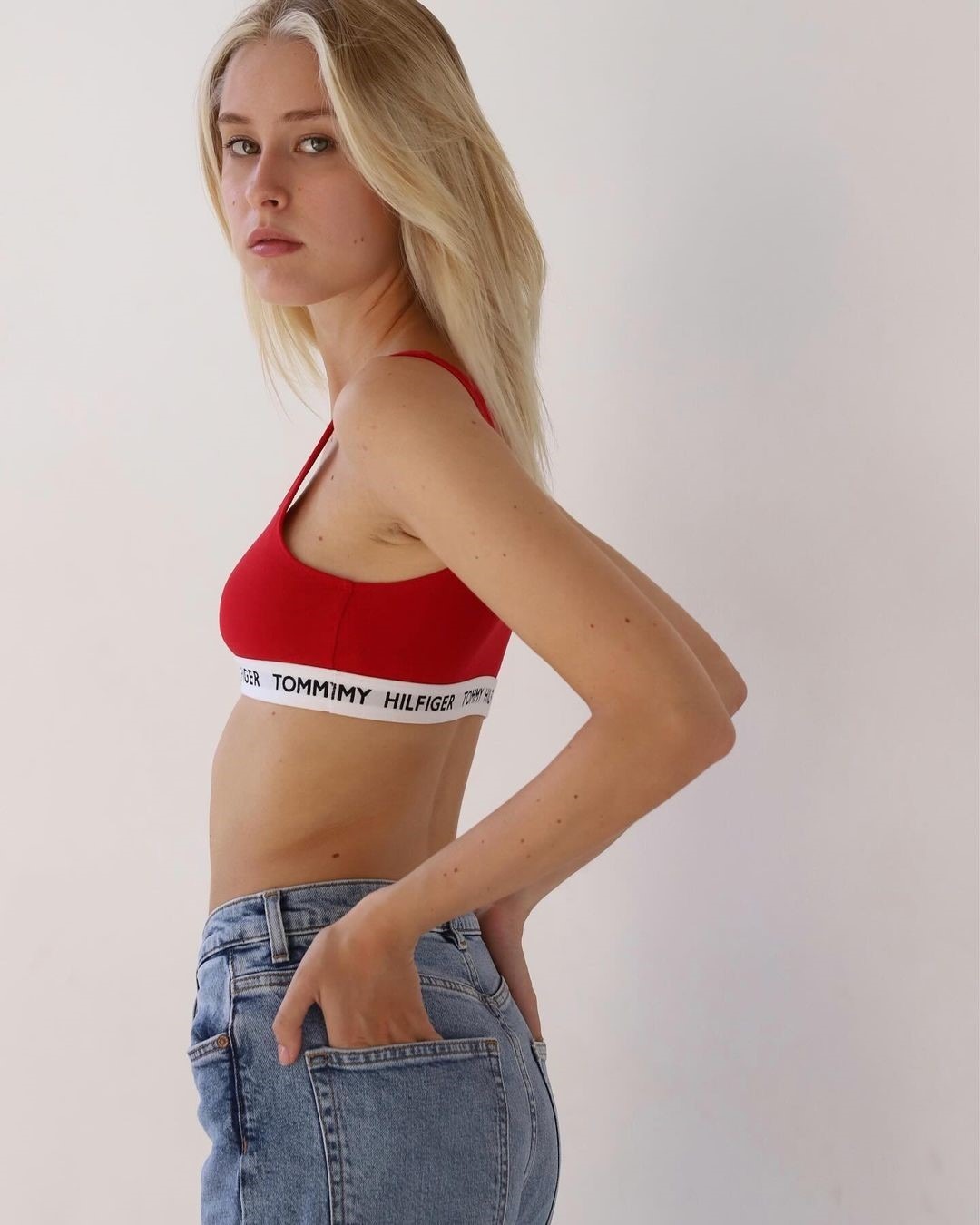 Nicole, model in Milan — picture 7