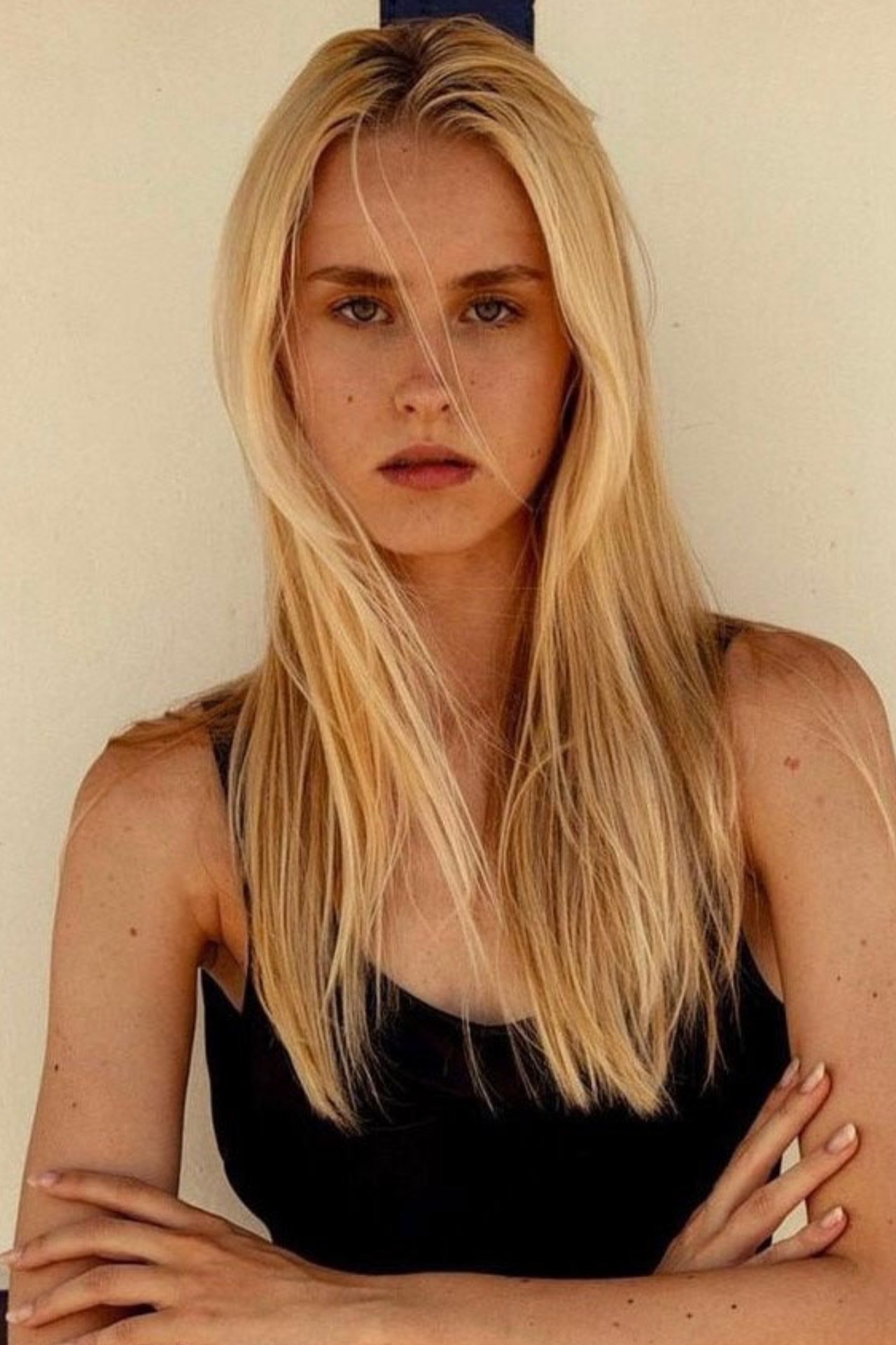 Nicole, model in Milan — picture 1