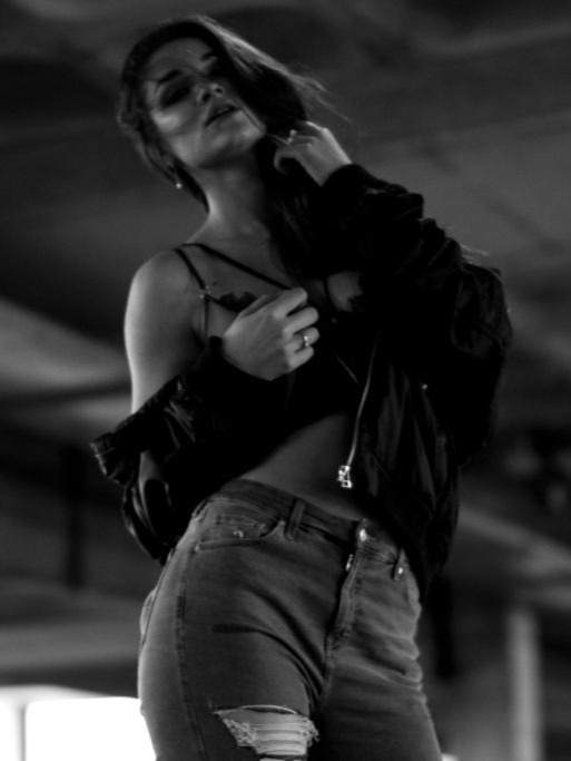 Timea, model in London — picture 6