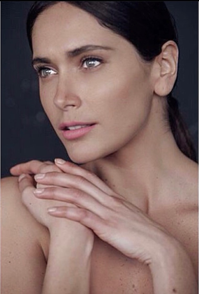 Waleska, model in Milan — picture 22