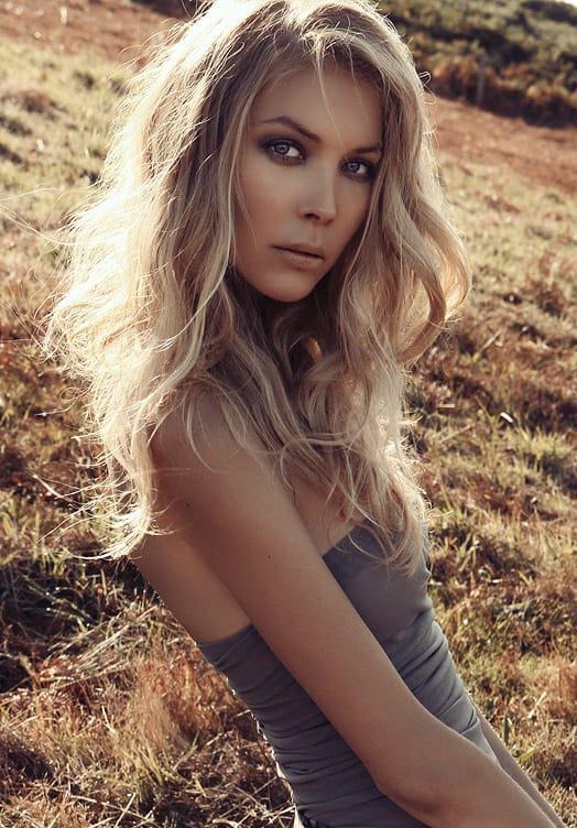 Kate, model in Milan — picture 8