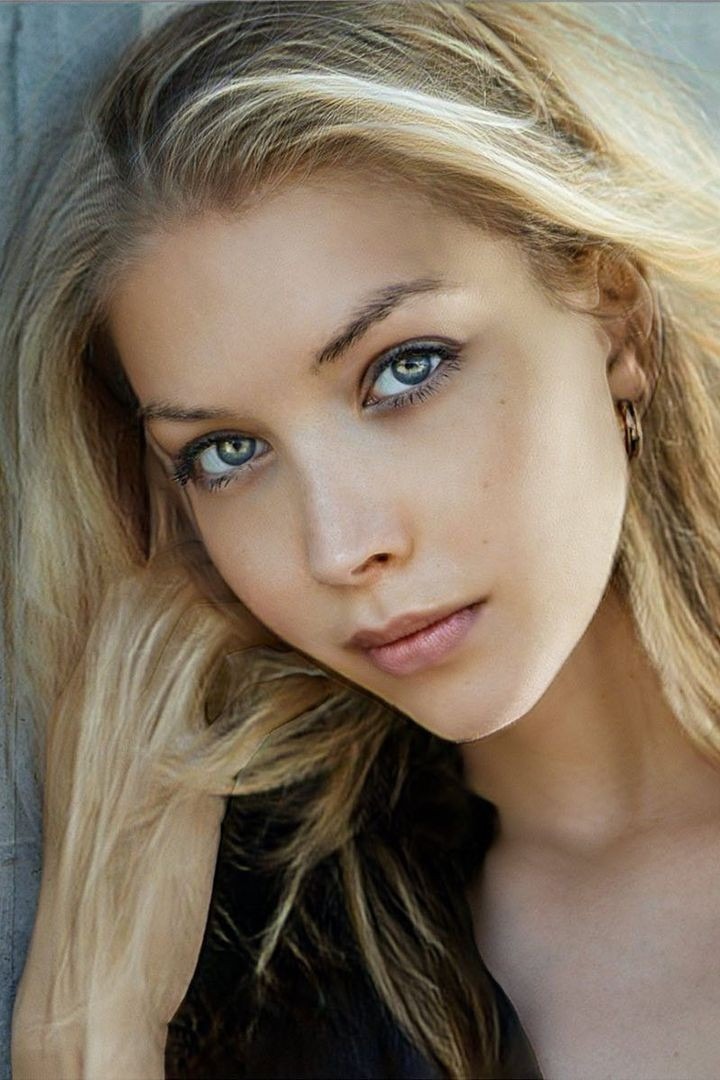 Kate, model in Milan — picture 22