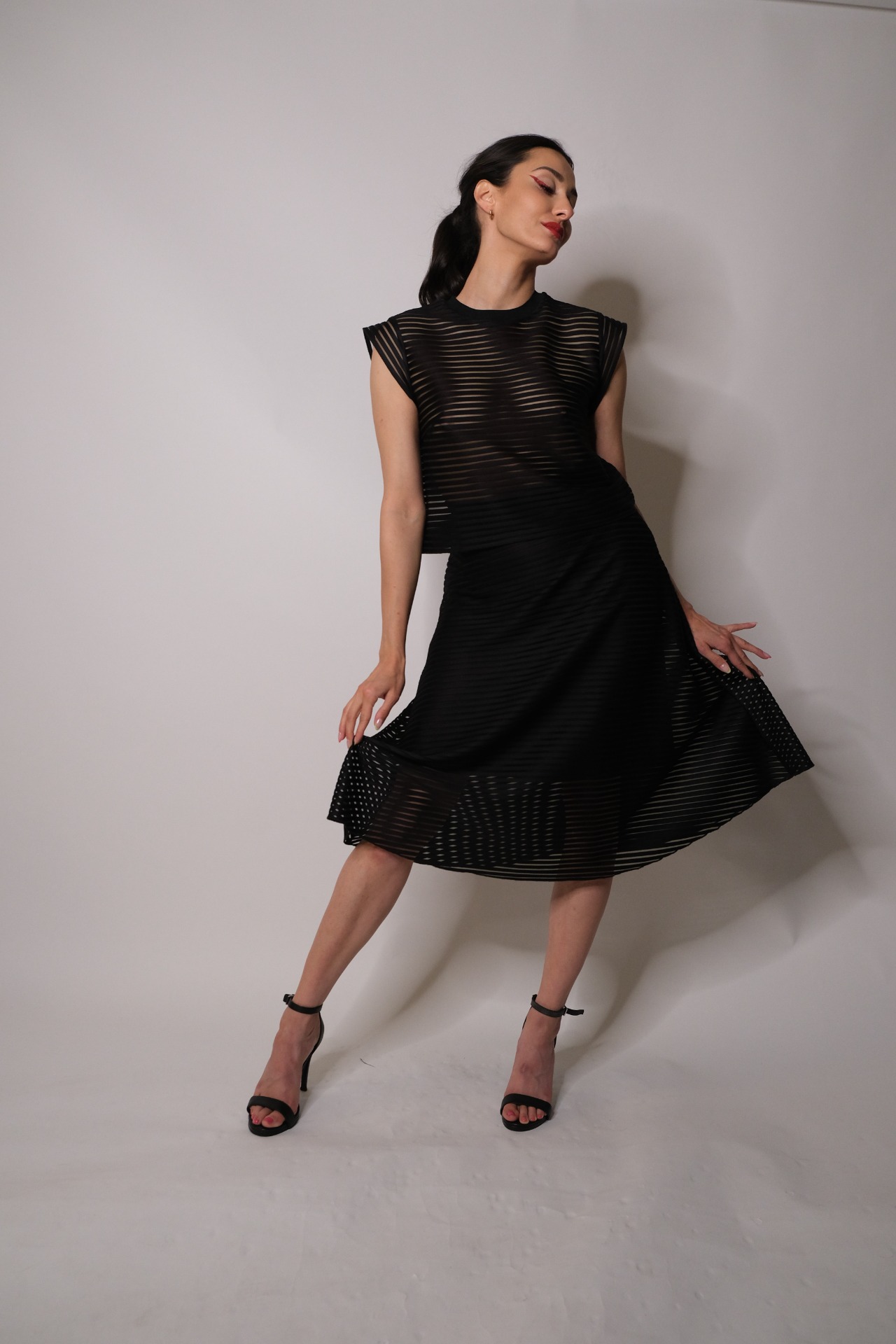 Valeria, model in Milan — picture 51