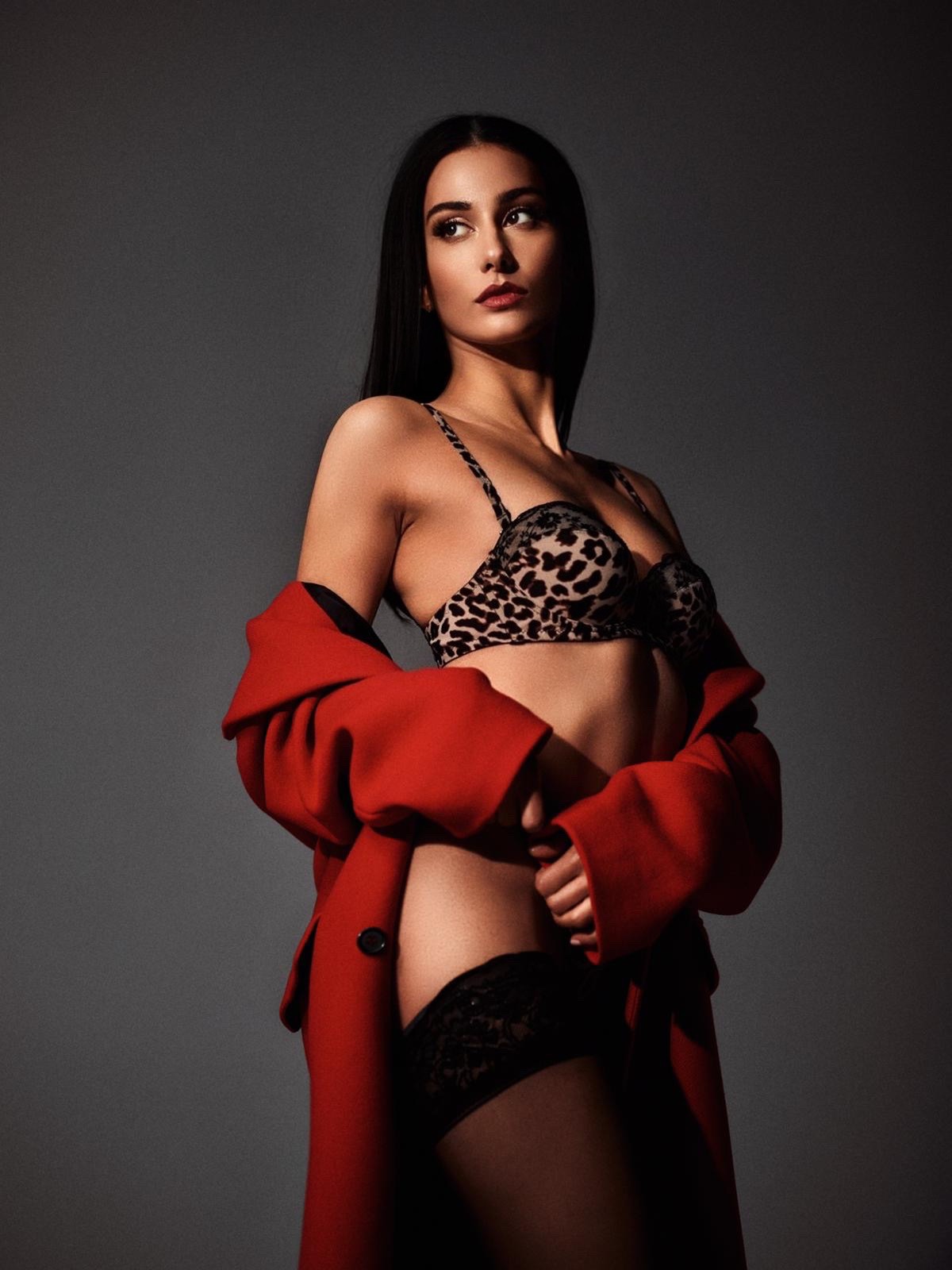 Valeria, model in Milan — picture 27