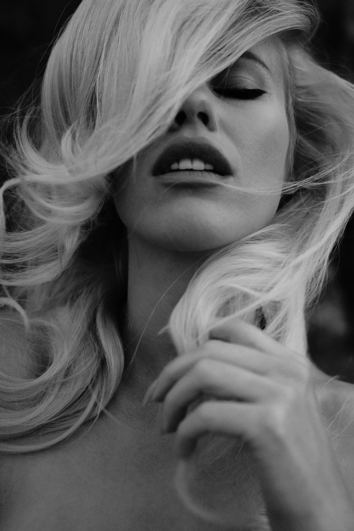 Hanna, model in Milan — picture 22