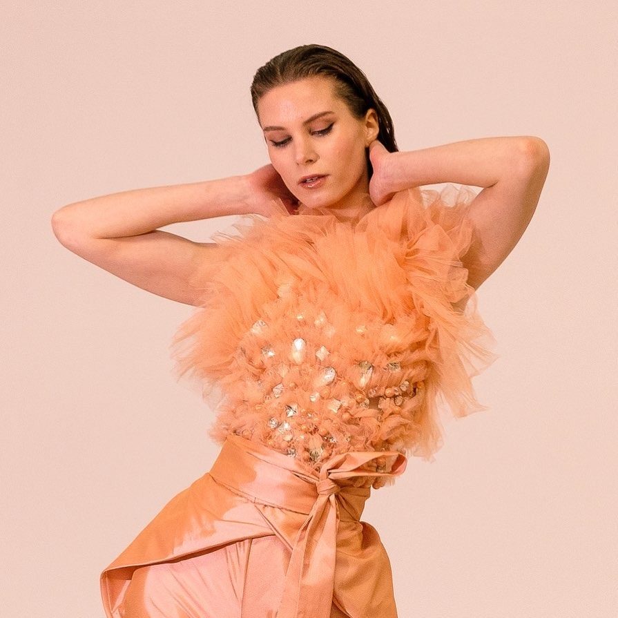 Angelina, model in Paris — picture 14