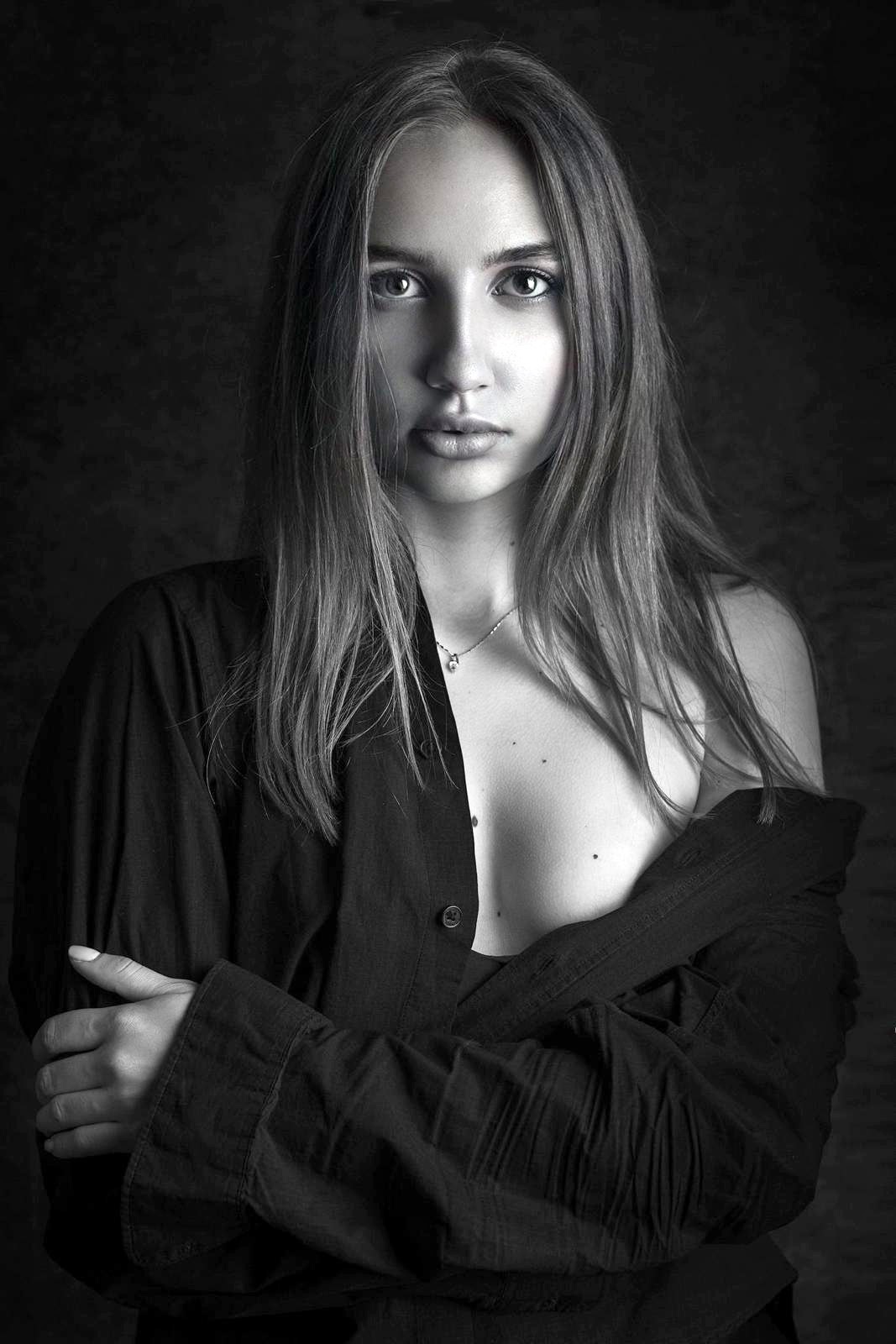 Ecaterina, model in Milan — picture 13