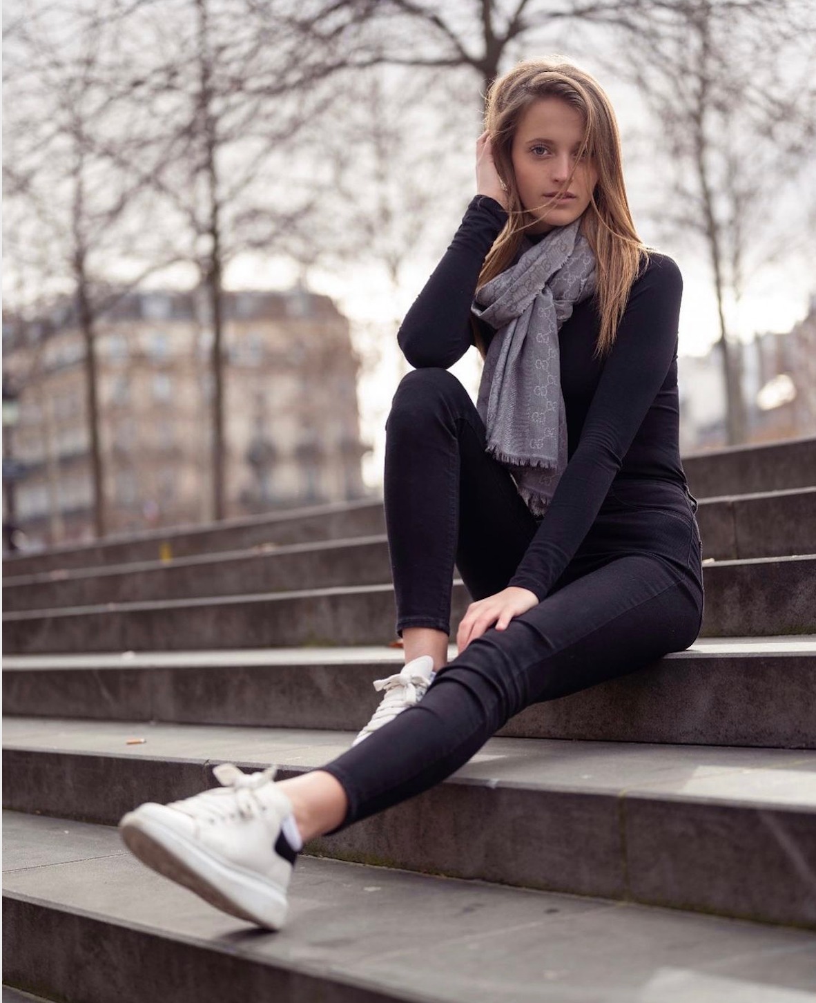 Stephanie, model in Paris — picture 6