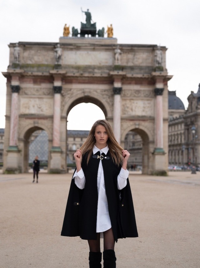 Stephanie, model in Paris — picture 7