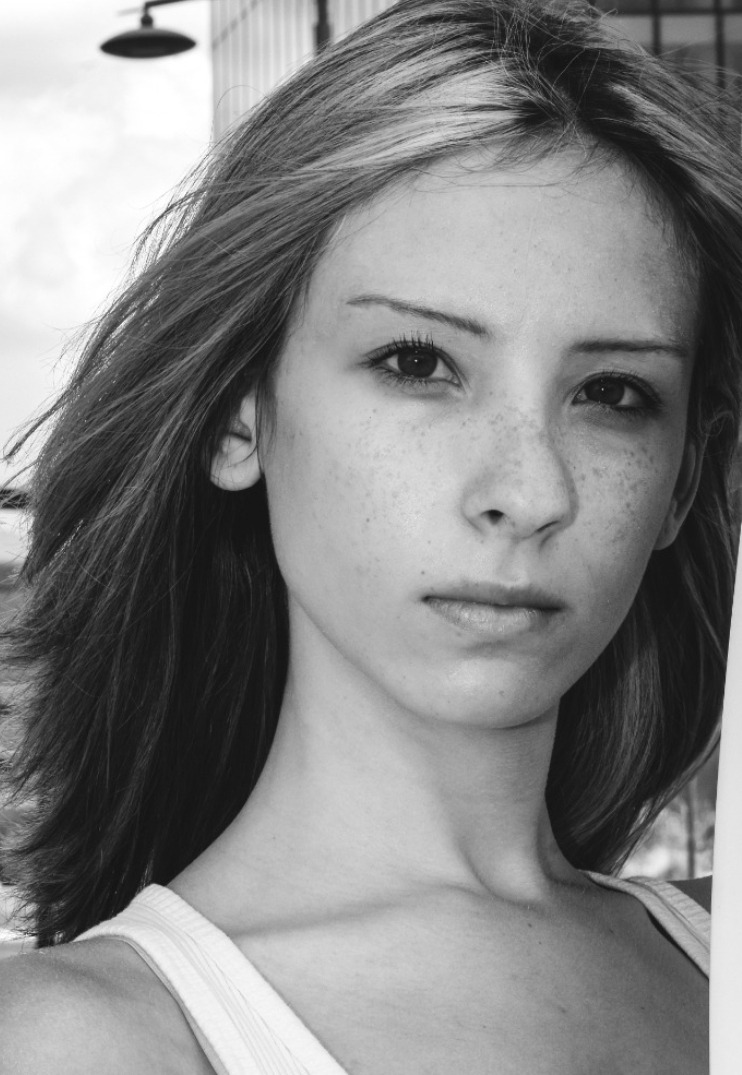 Camilla, model in Milan — picture 1