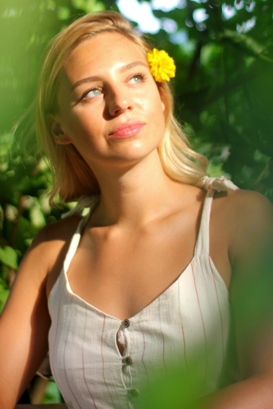 Ani, model in Paris — picture 1