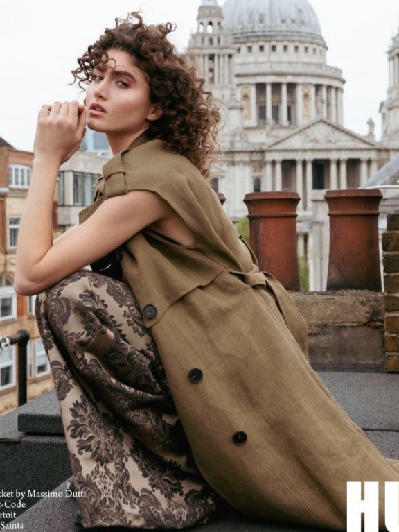 Méghane, model in London — picture 10
