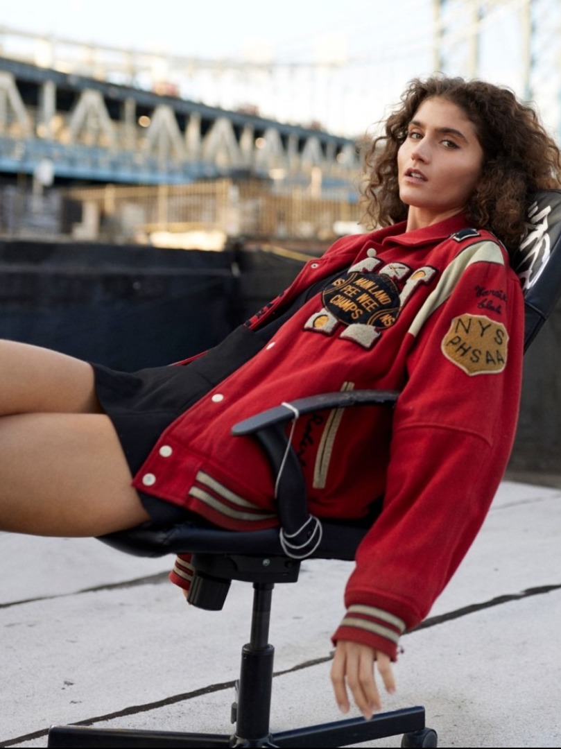 Méghane, model in London — picture 14