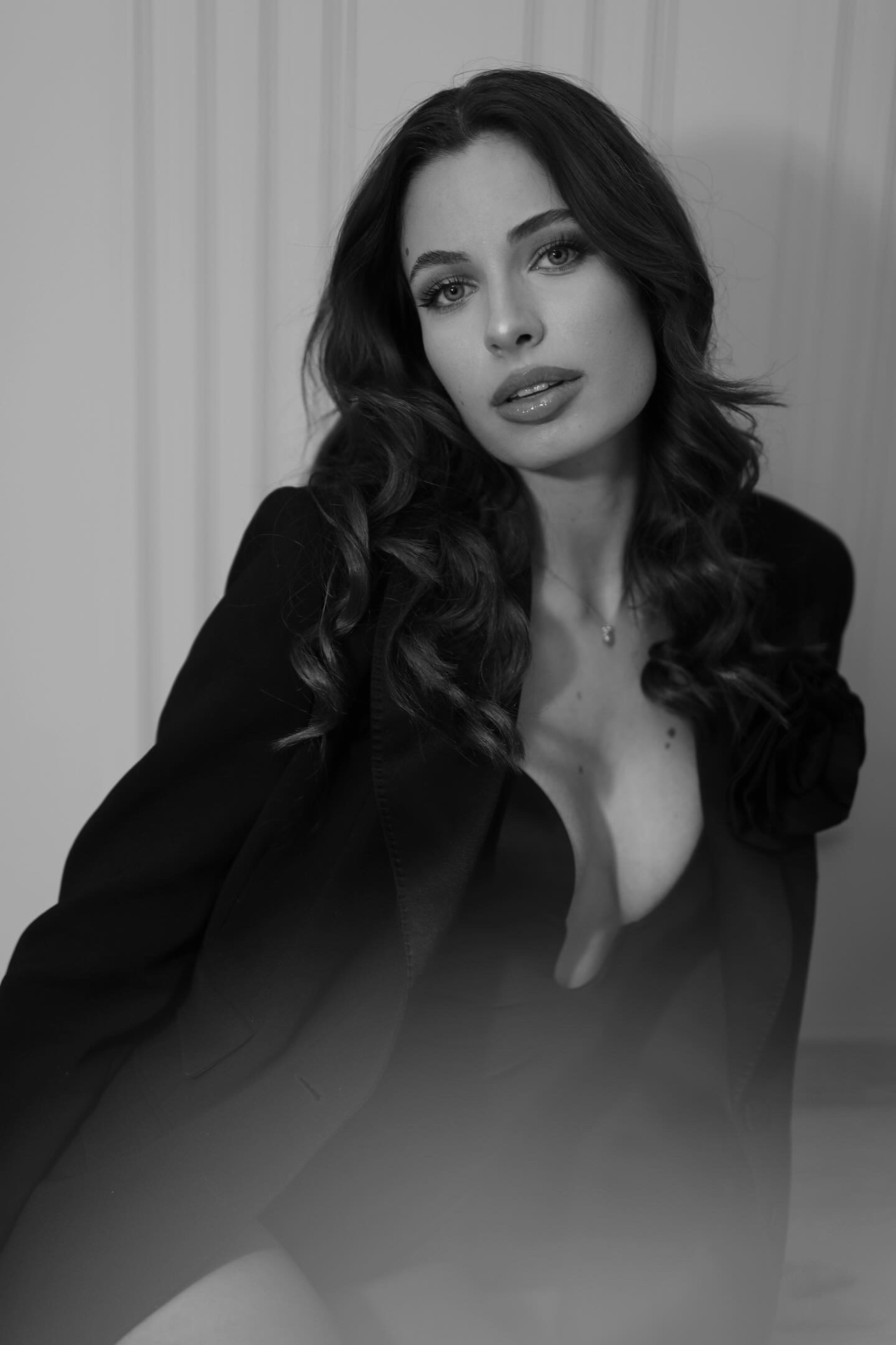 Océane, model in Paris — picture 7