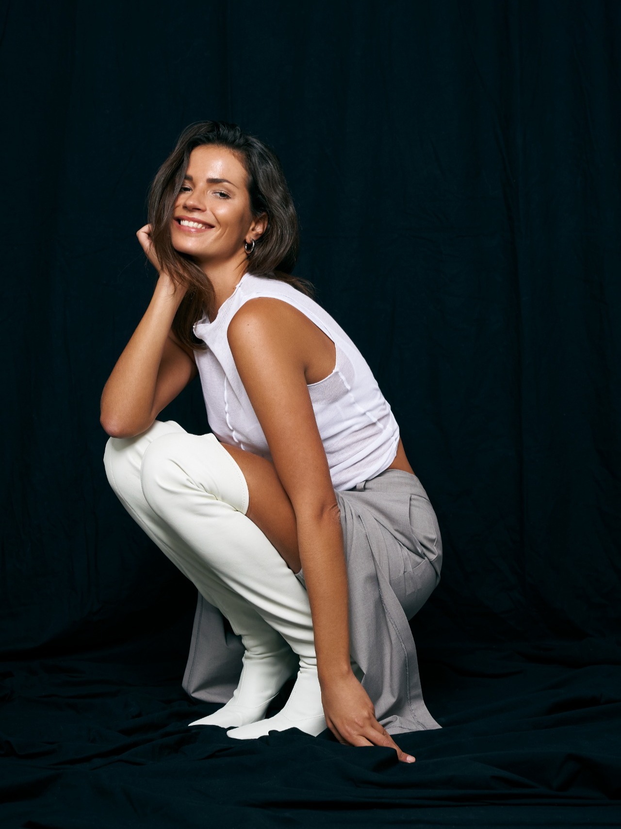 Oksana, model in London — picture 5