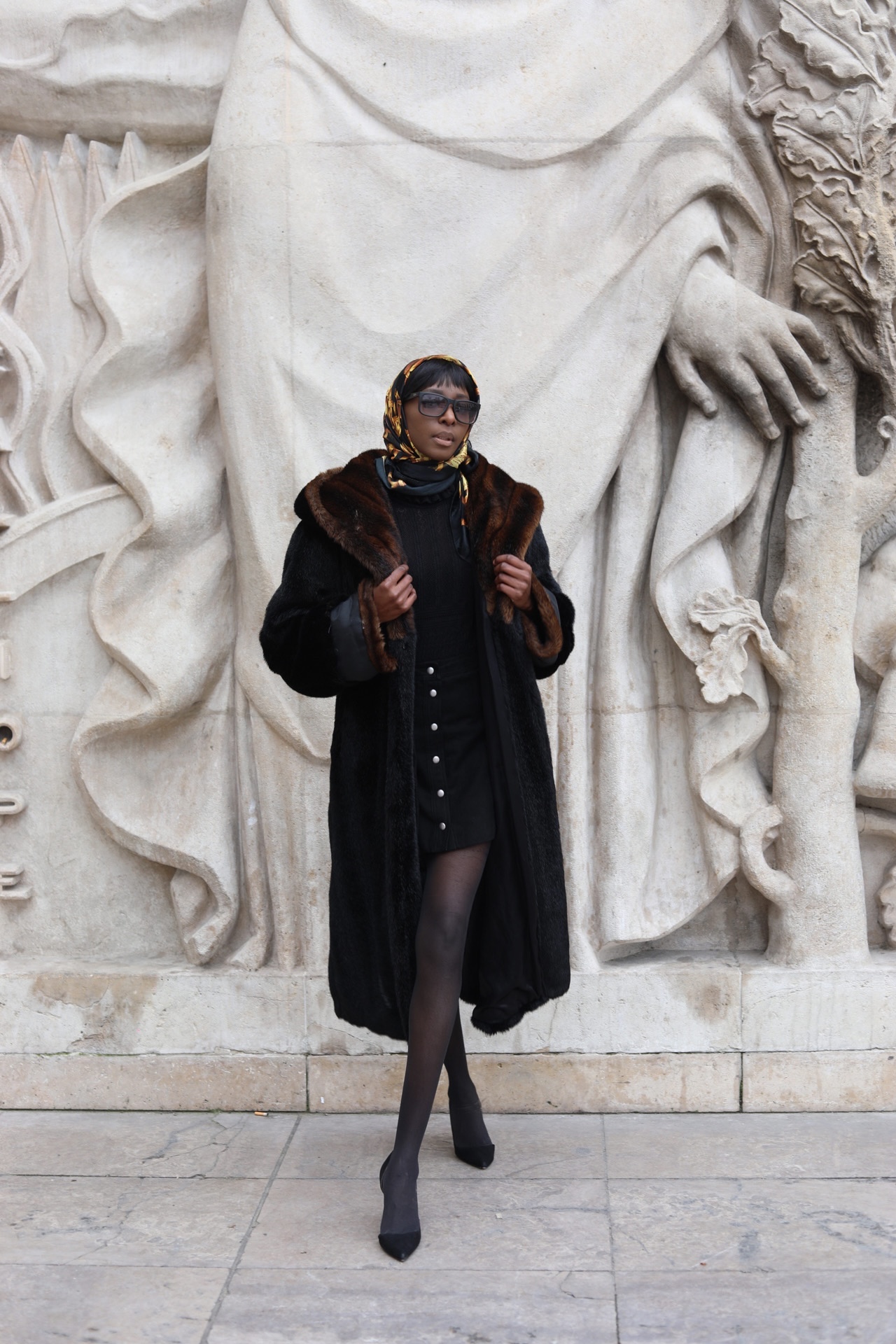 Esther, model in Paris — picture 7