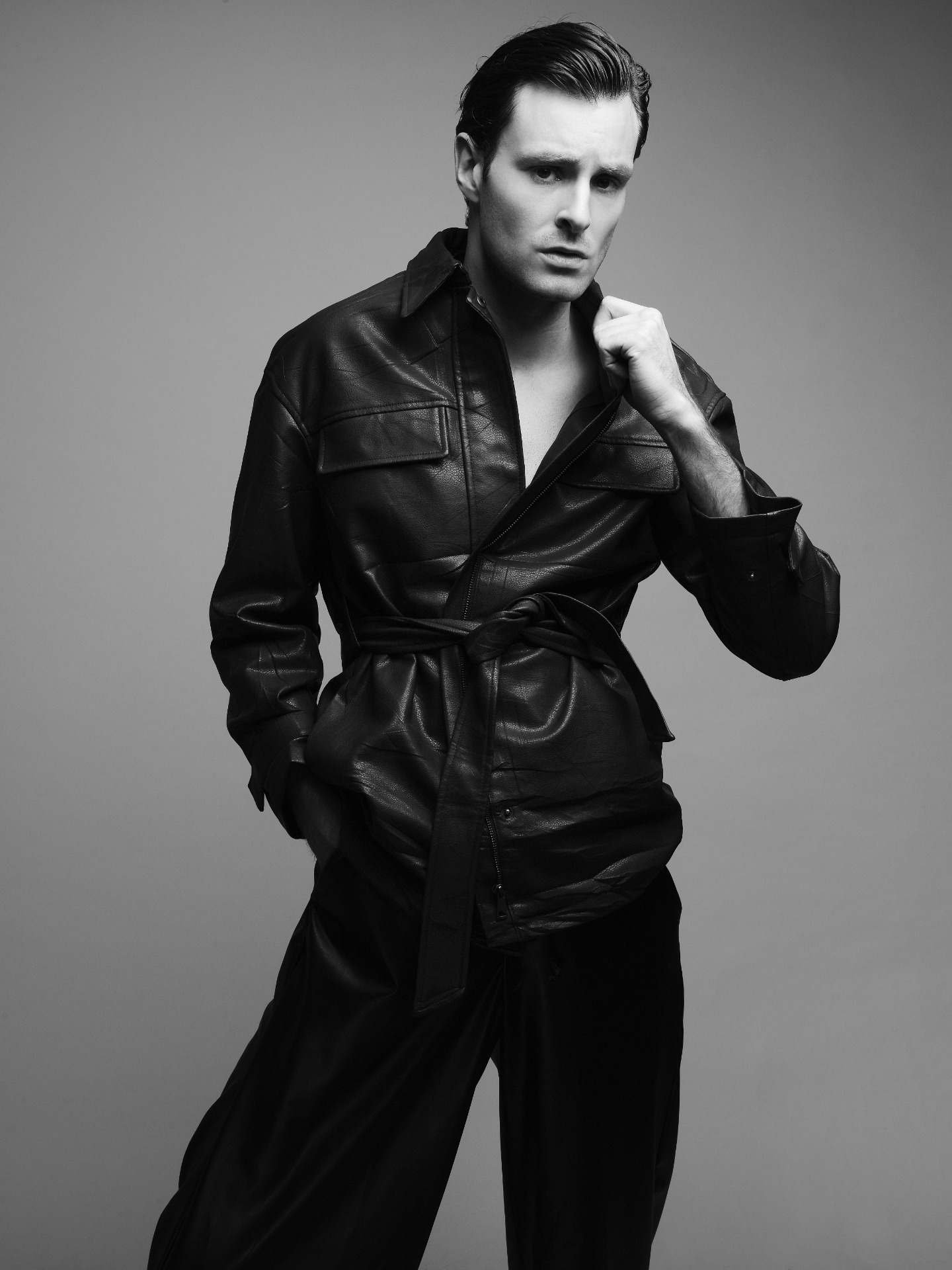 Ivann, model in Paris — picture 8