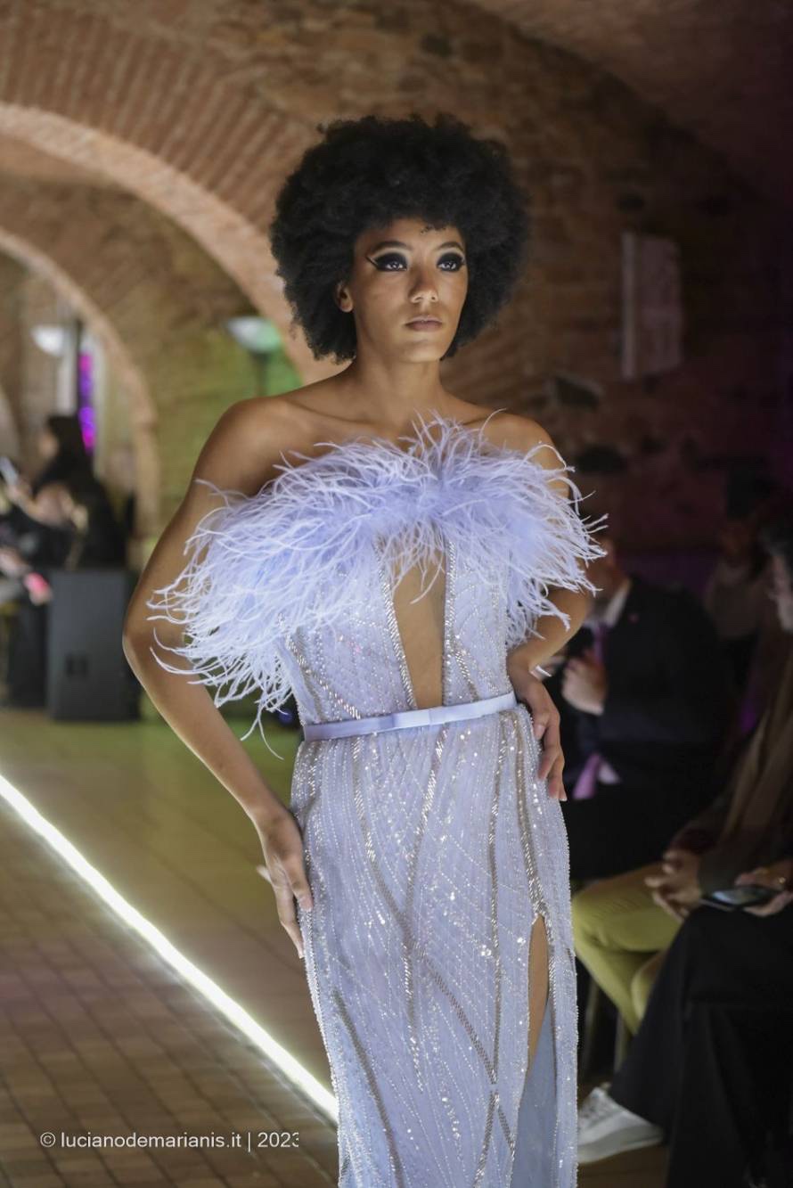 Evana, model in Paris — picture 23